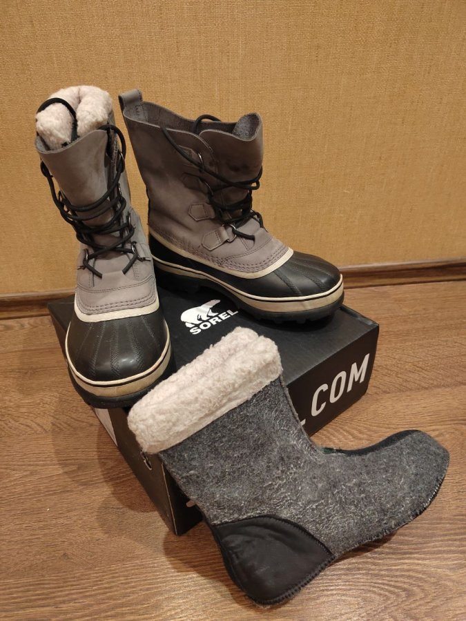Sorel caribou grey top